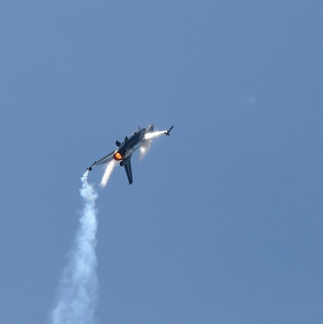 095 Belgische F16.JPG